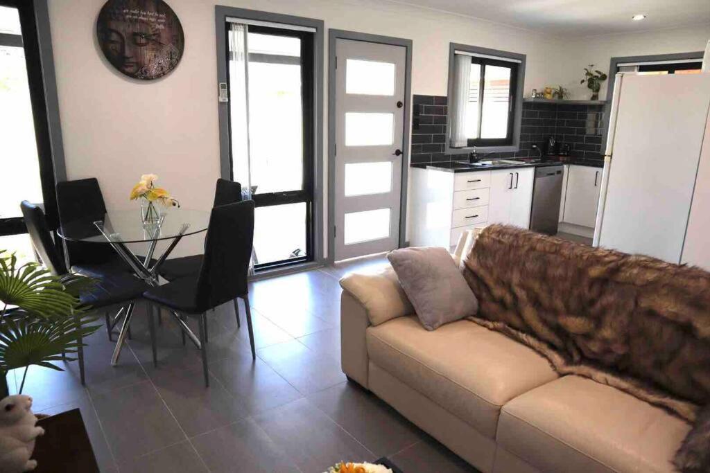 Lakeside Residence Raymond Terrace Exterior foto